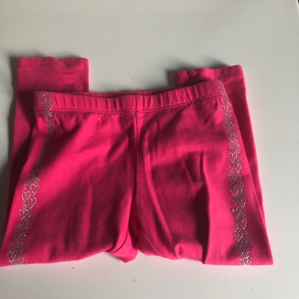3/10🌟 pink leggings